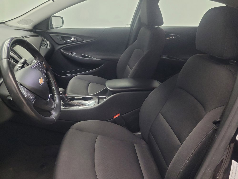 Used 2021 Chevrolet Malibu RS FWD image 17