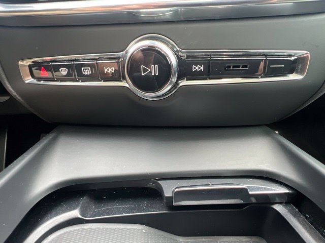 Used 2025 Volvo S60 B5 Core AWD/4WD image 22