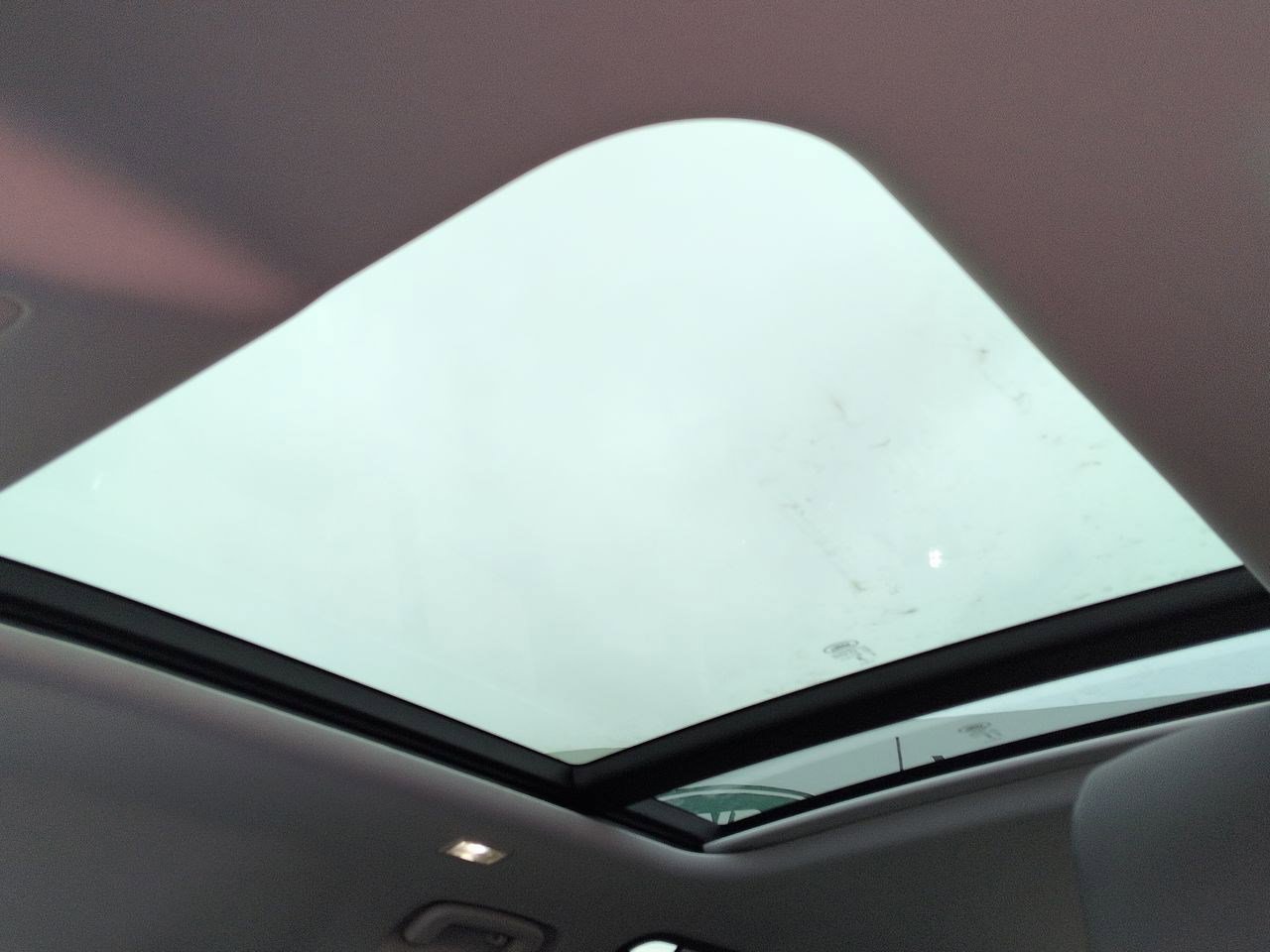 New 2026 Land Rover Defender 110 X-Dynamic SE image 19