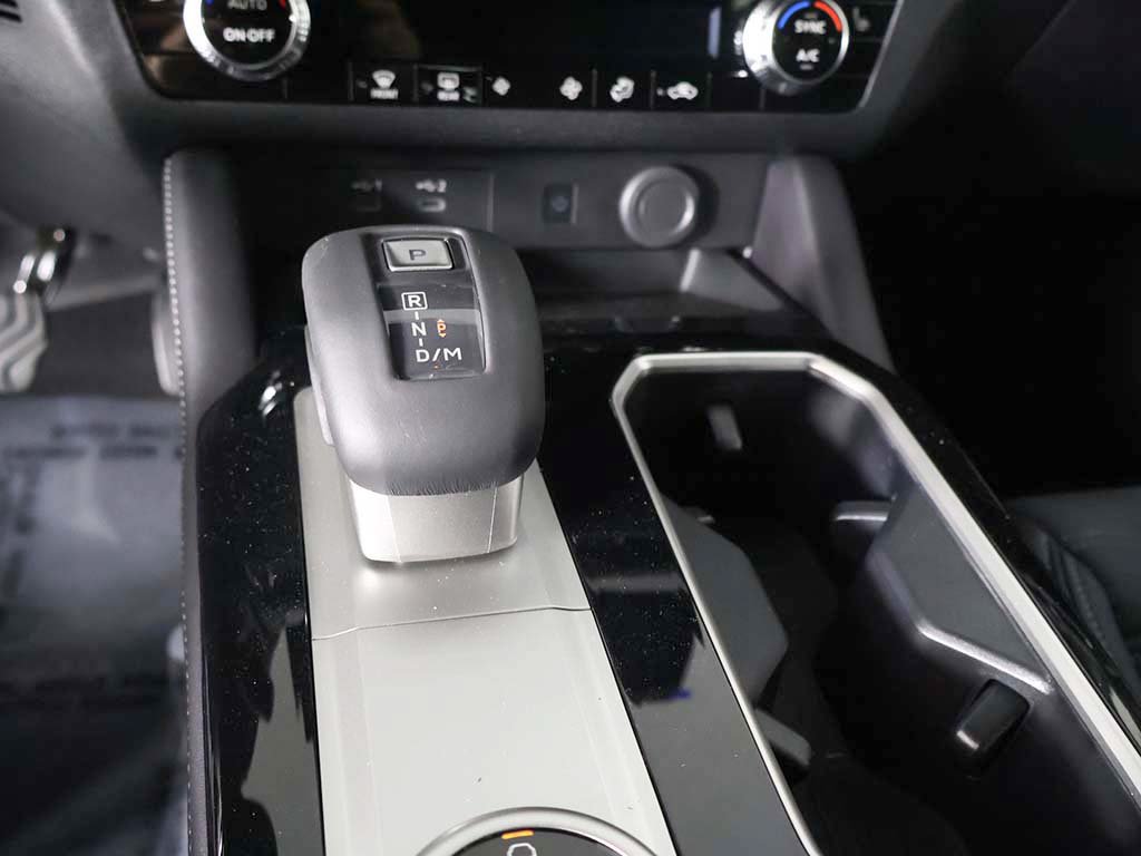 New 2026 Mitsubishi Outlander LE AWD/4WD image 44