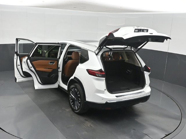 Used 2024 Nissan Rogue Platinum FWD image 62
