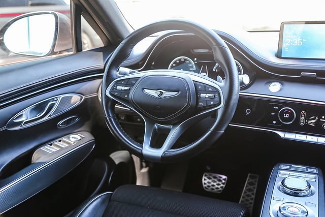 Used 2023 Genesis GV70 2.5T w/ Sport Prestige Package AWD/4WD image 17