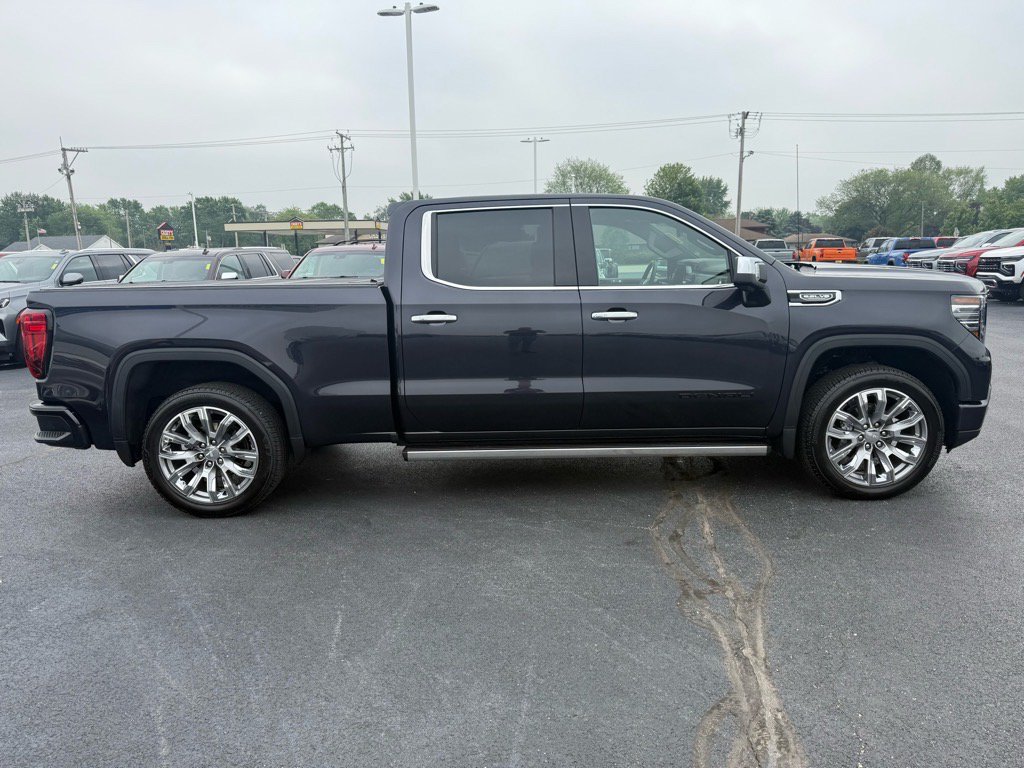Used 2025 GMC Sierra 1500 Denali w/ Denali Reserve Package AWD/4WD image 6