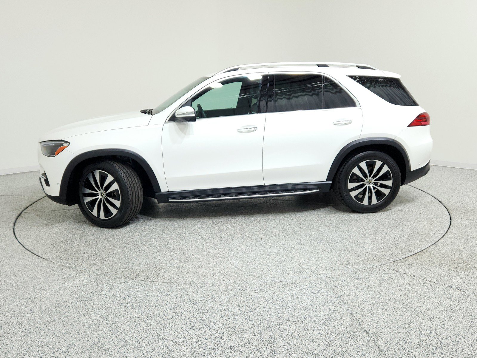 Certified 2025 Mercedes-Benz GLE 350 4MATIC image 10