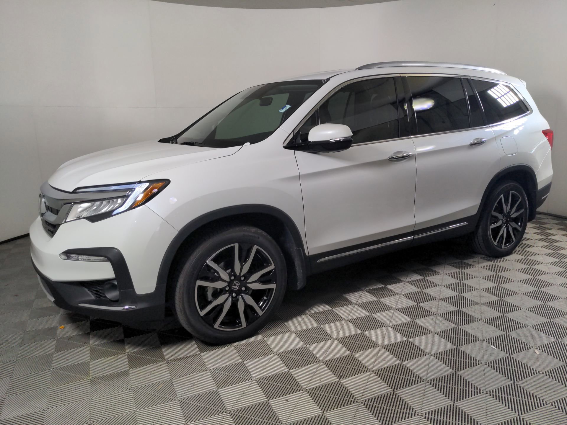 Used 2020 Honda Pilot Touring image 31