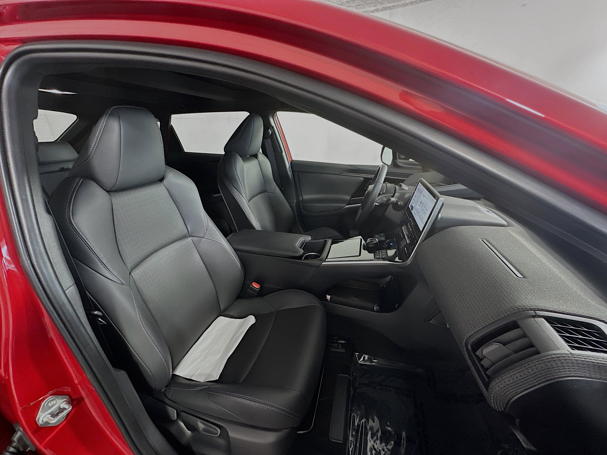 Used 2025 Toyota bZ4X Limited image 28