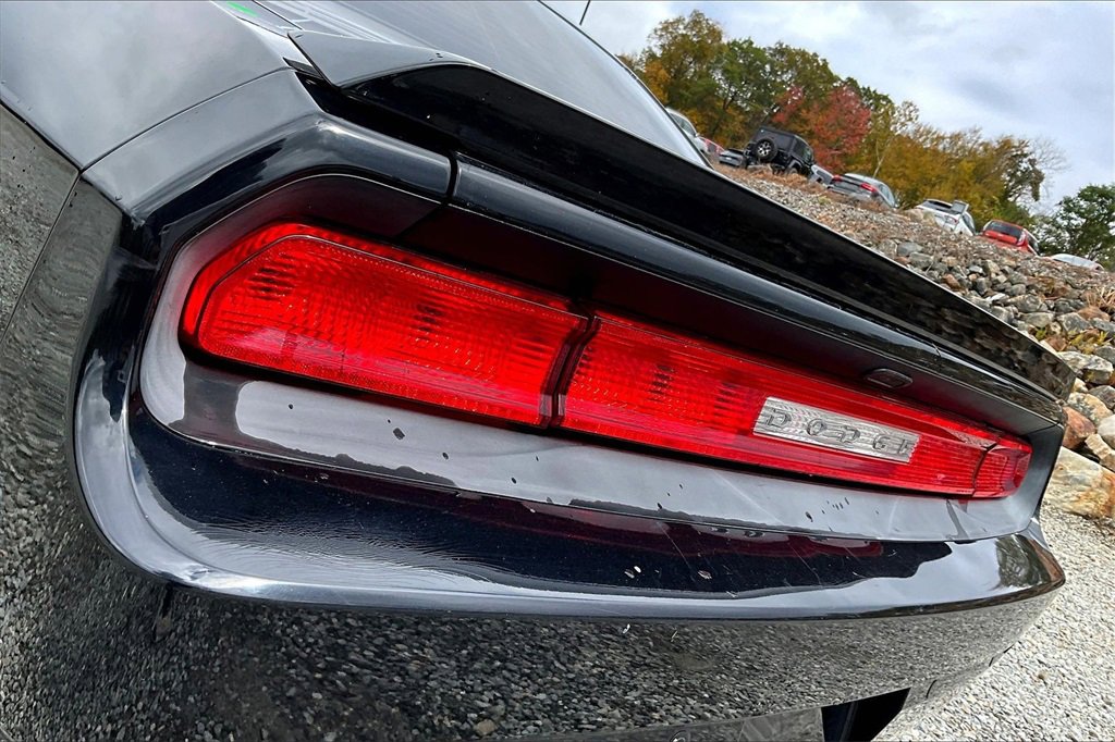 Used 2013 Dodge Challenger R/T image 23