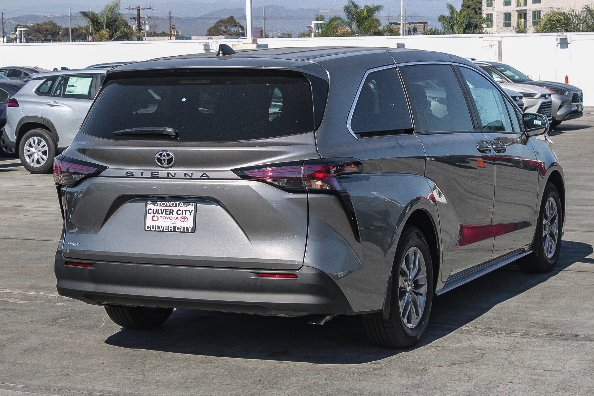 New 2026 Toyota Sienna LE image 9