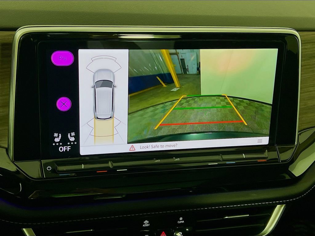 Used 2024 Volkswagen Atlas SEL image 14