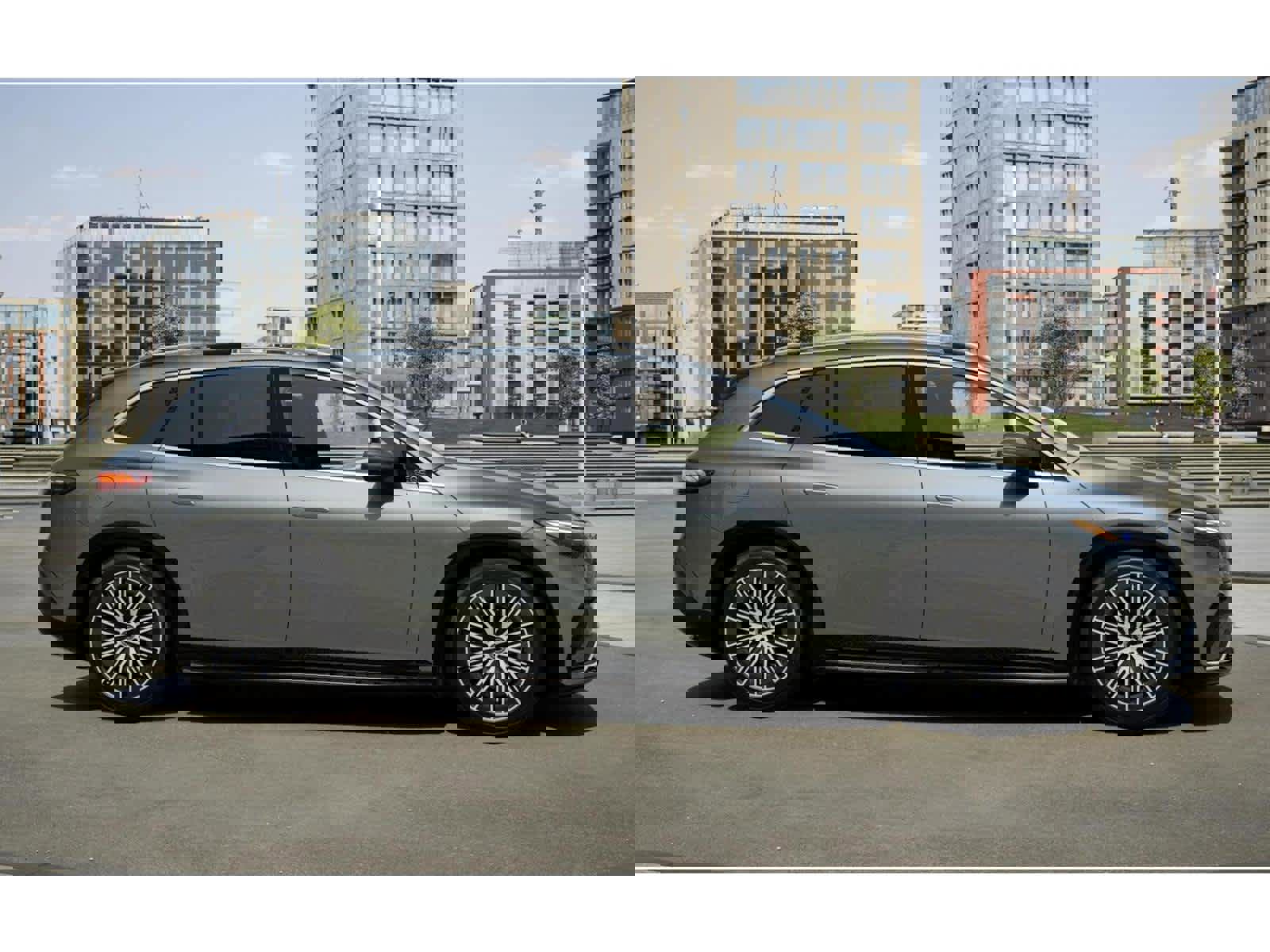 New 2026 Mercedes-Benz EQS 400 4MATIC SUV image 14