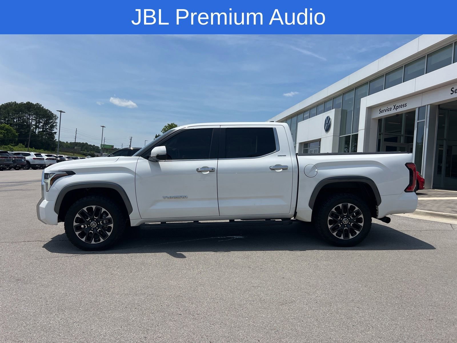 Used 2024 Toyota Tundra Limited AWD/4WD image 10
