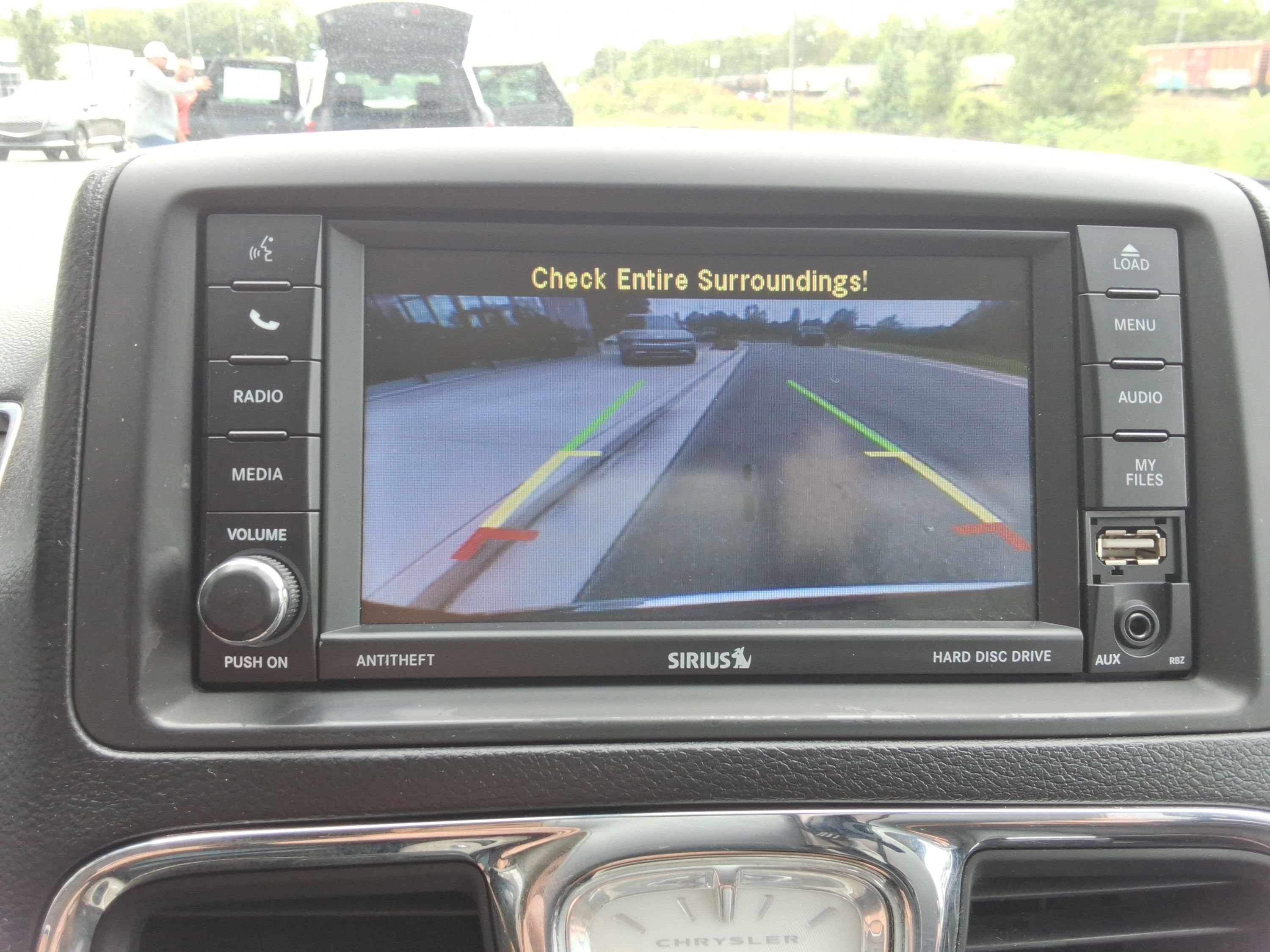 Used 2014 Chrysler Town & Country Touring-L FWD image 16