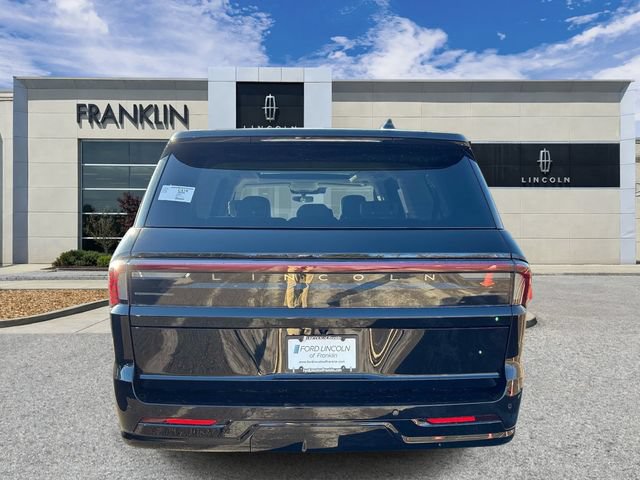 New 2026 Lincoln Navigator L Reserve w/ Jet Appearance Package AWD/4WD image 6