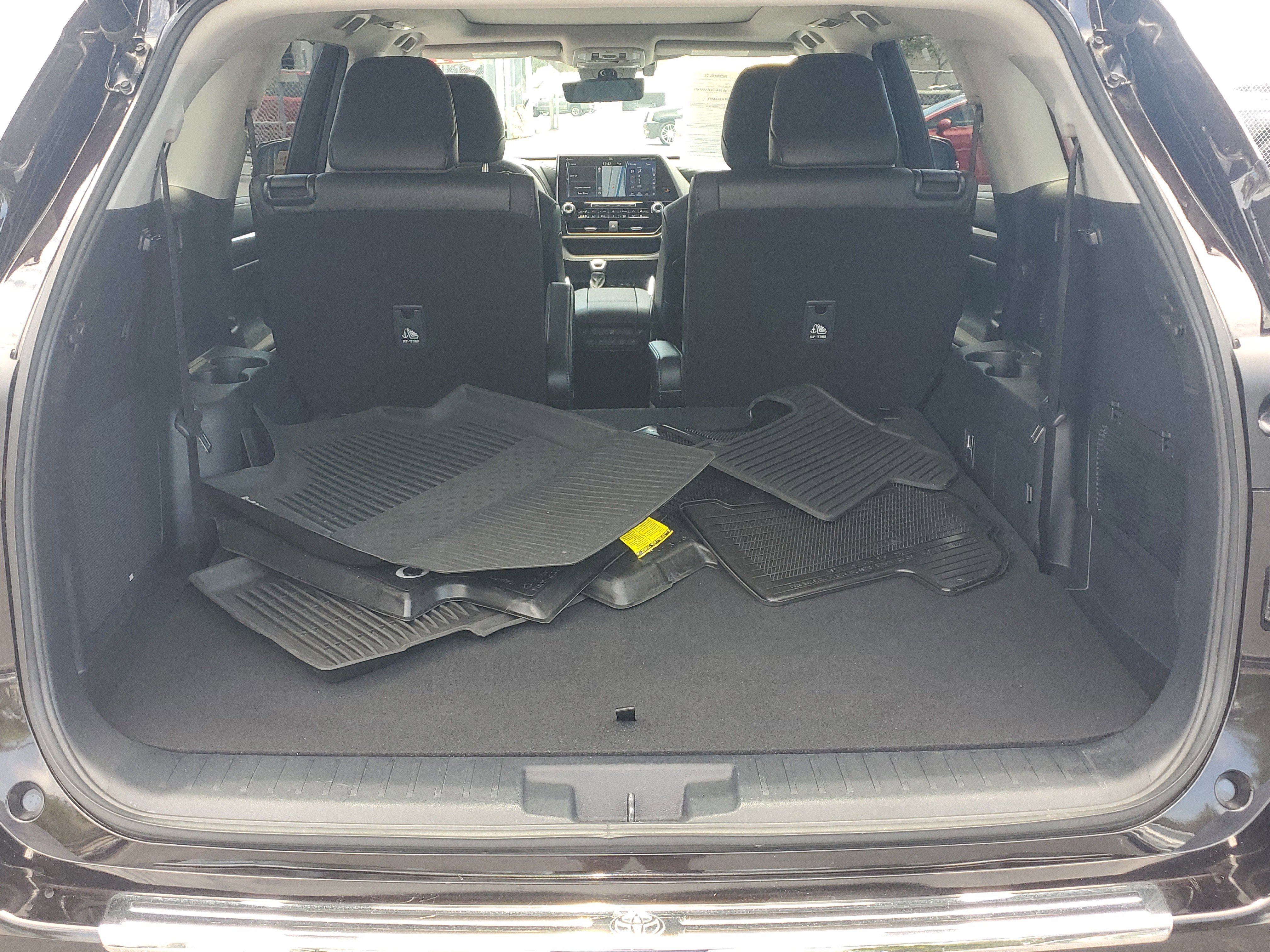 Certified 2021 Toyota Highlander Platinum FWD image 9