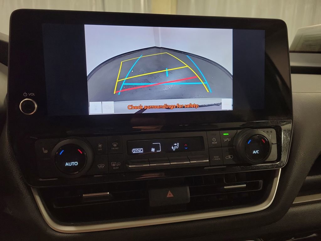 Used 2024 Toyota Grand Highlander AWD image 15