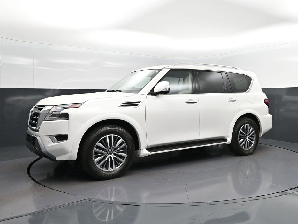 Used 2024 Nissan Armada SL w/ Captain's Chairs Package RWD image 3