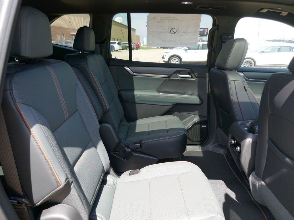 New 2026 GMC Acadia AT4 image 11