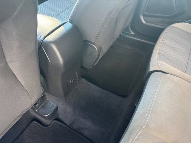 Used 2022 Ford Escape SE FWD image 32