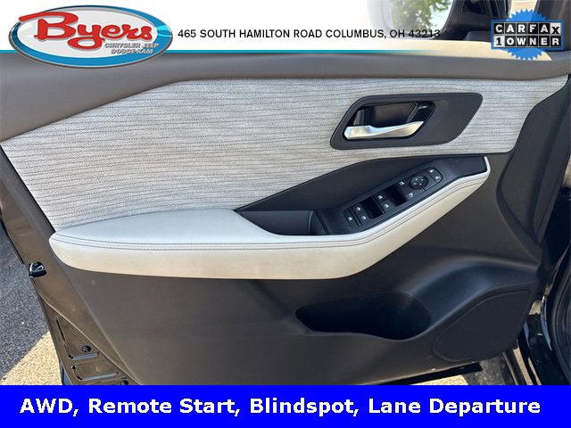 Used 2023 Nissan Rogue SV image 11