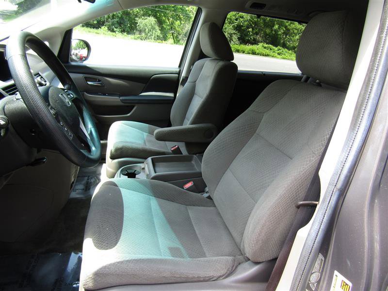 Used 2016 Honda Odyssey SE image 11