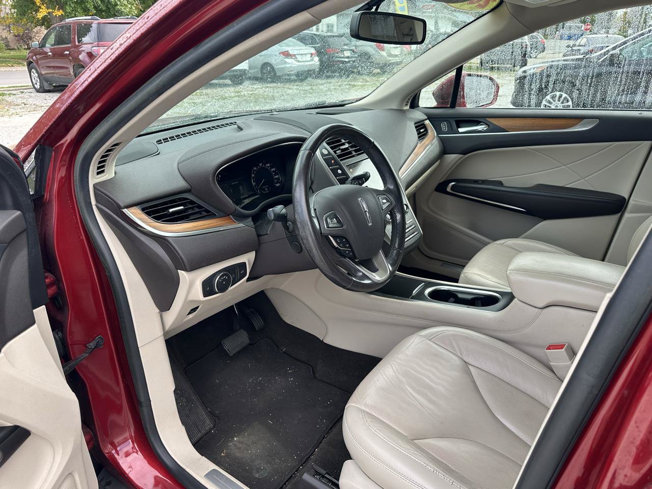 Used 2019 Lincoln MKC Select w/ Select Plus Package FWD image 23
