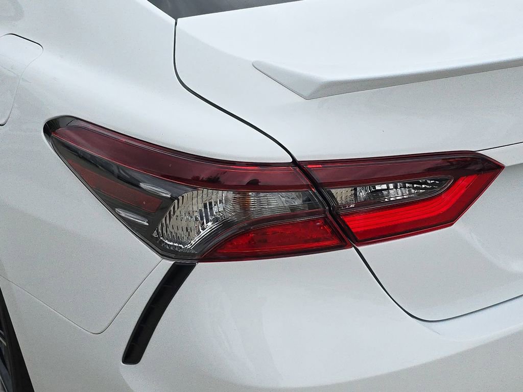 Used 2022 Toyota Camry SE image 36