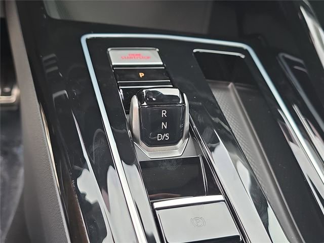New 2026 Volkswagen GTI SE image 19