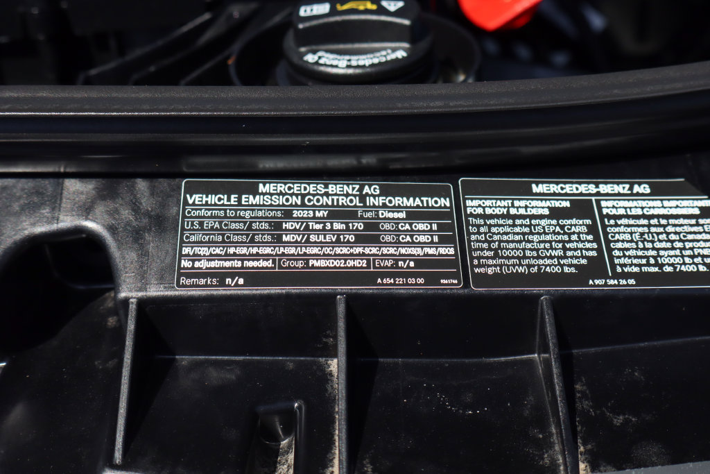 Used 2023 Mercedes-Benz Sprinter 2500 image 17