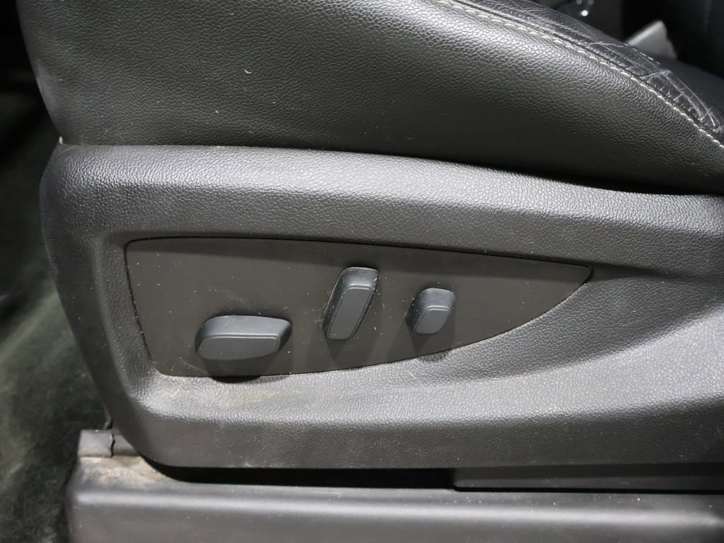 Used 2018 Chevrolet Silverado 1500 LT w/ All Star Edition image 13