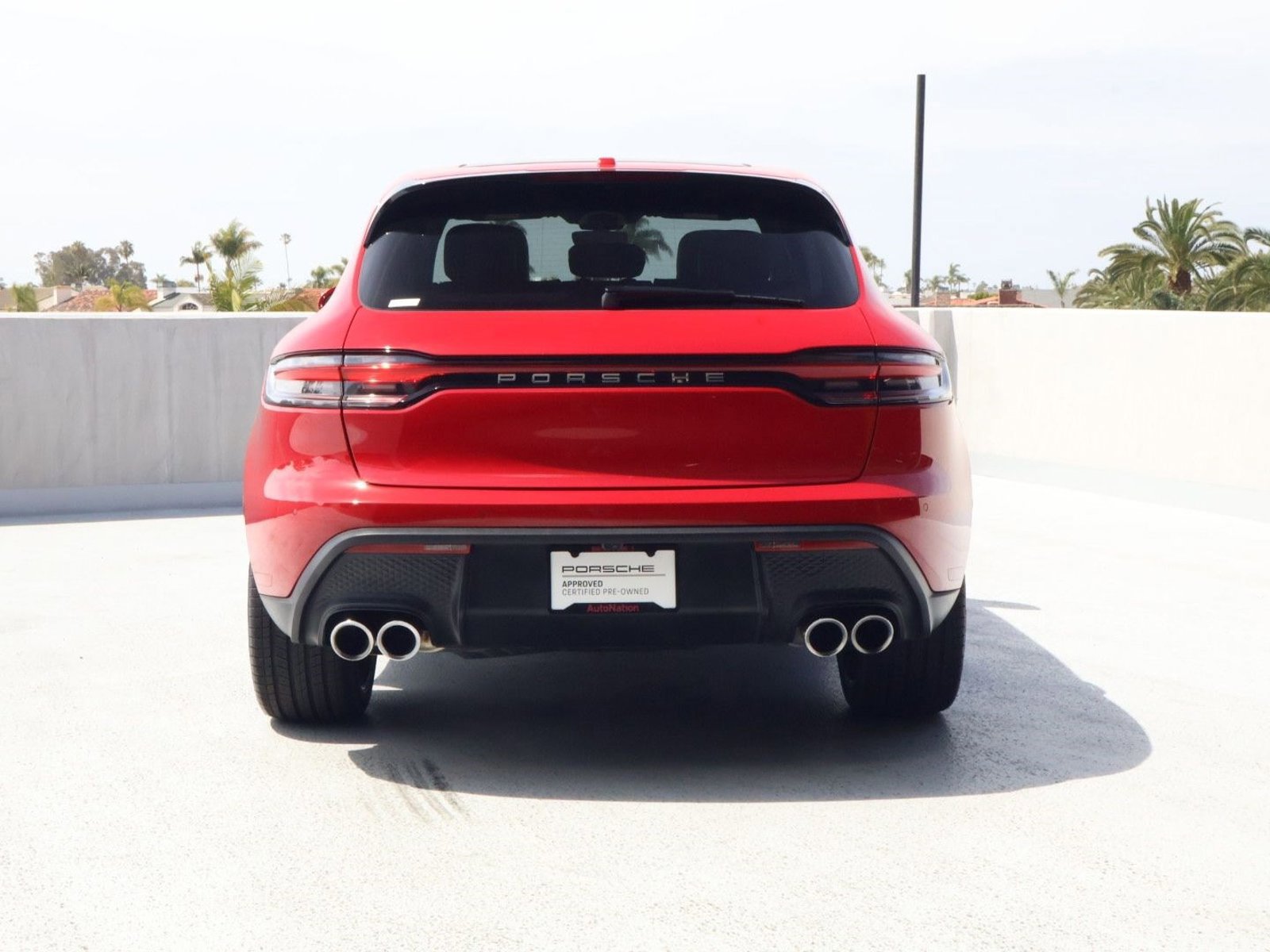 Certified 2025 Porsche Macan image 10