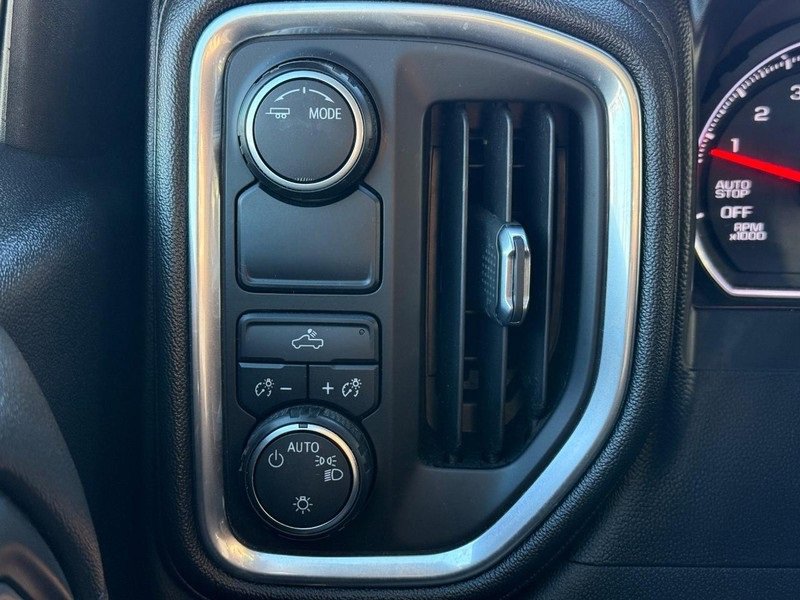 Used 2020 Chevrolet Silverado 1500 LT image 28