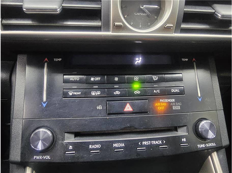 Used 2014 Lexus IS 350 w/ Navigation Package image 12