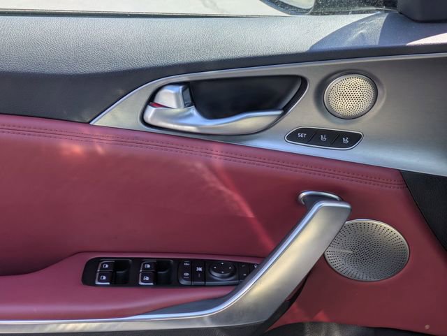 Used 2021 Kia Stinger GT1 AWD/4WD image 12