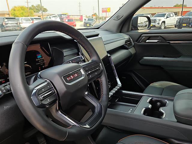 Used 2024 GMC Acadia AT4 w/ Luxury Package image 13