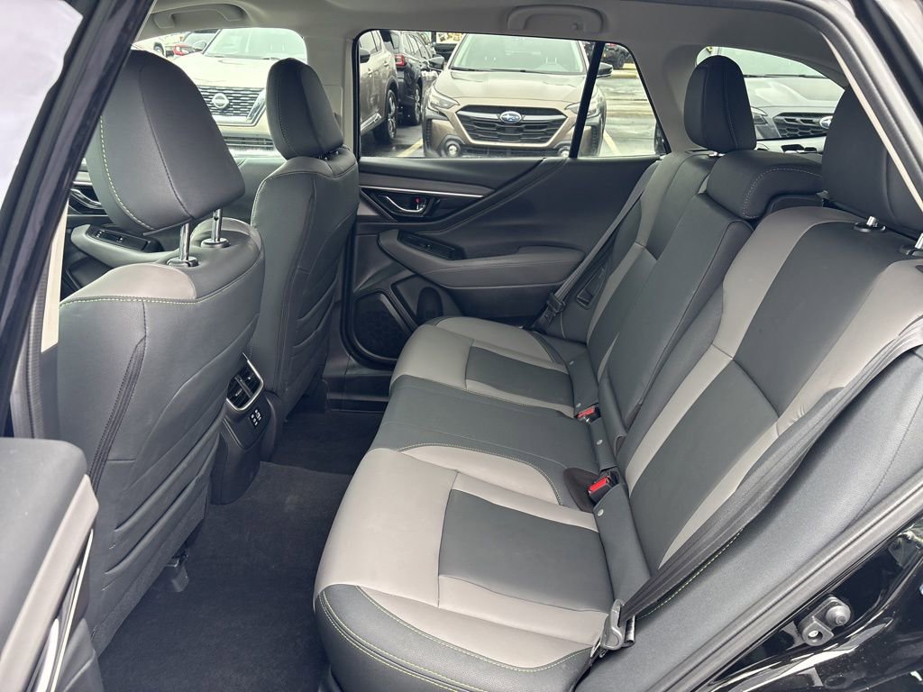 Certified 2025 Subaru Outback Onyx Edition image 12