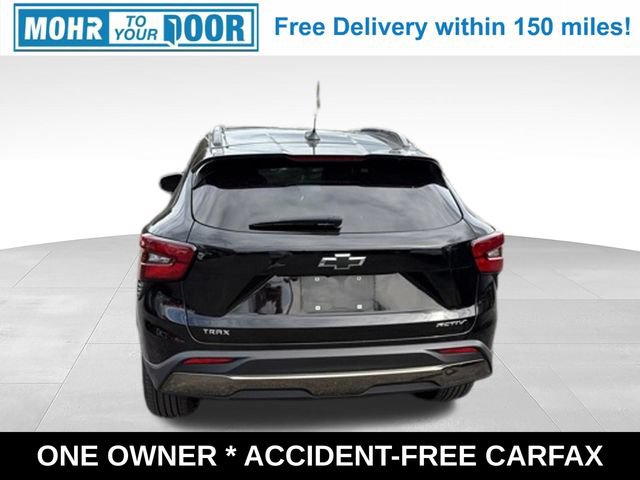 Used 2024 Chevrolet Trax ACTIV w/ Sunroof Package FWD image 4