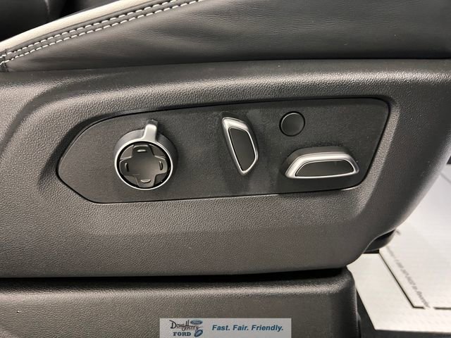 Used 2025 GMC Yukon XL AT4 Ultimate image 45