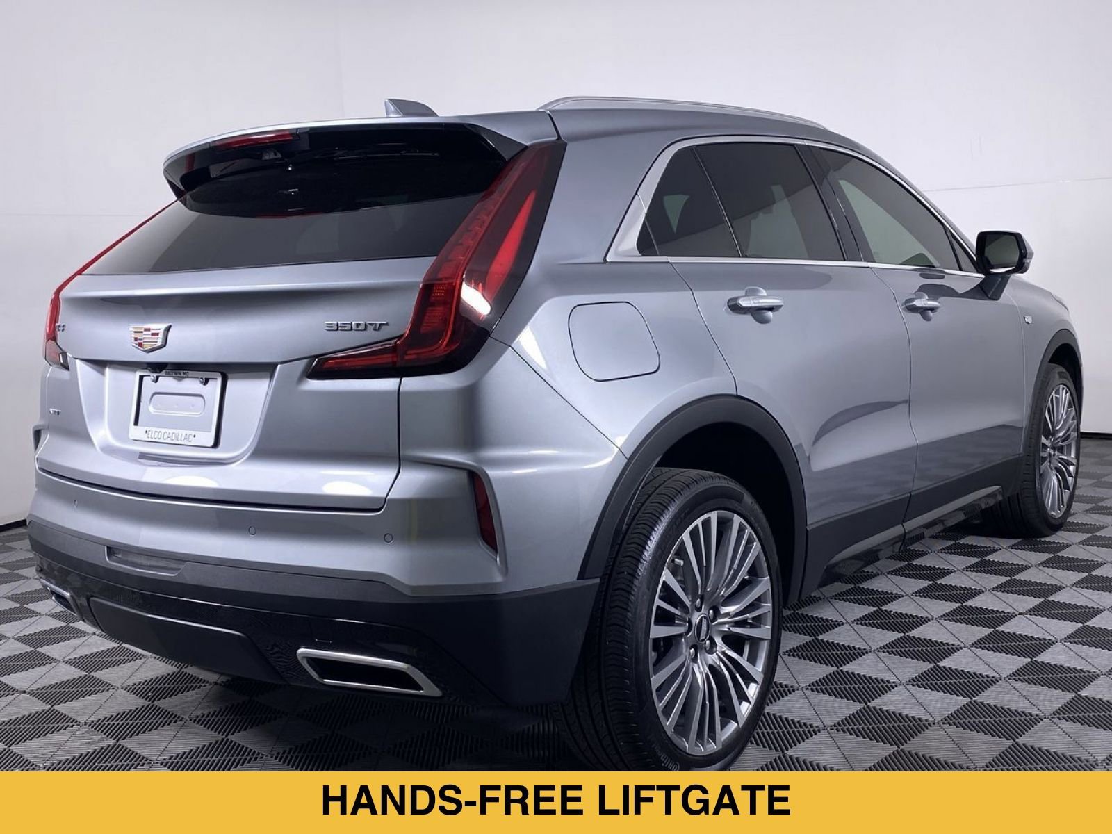 Certified 2024 Cadillac XT4 Premium Luxury w/ Active Safety Package AWD/4WD image 19