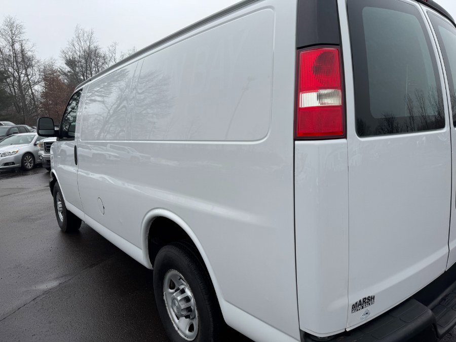 Used 2016 Chevrolet Express 2500 image 10