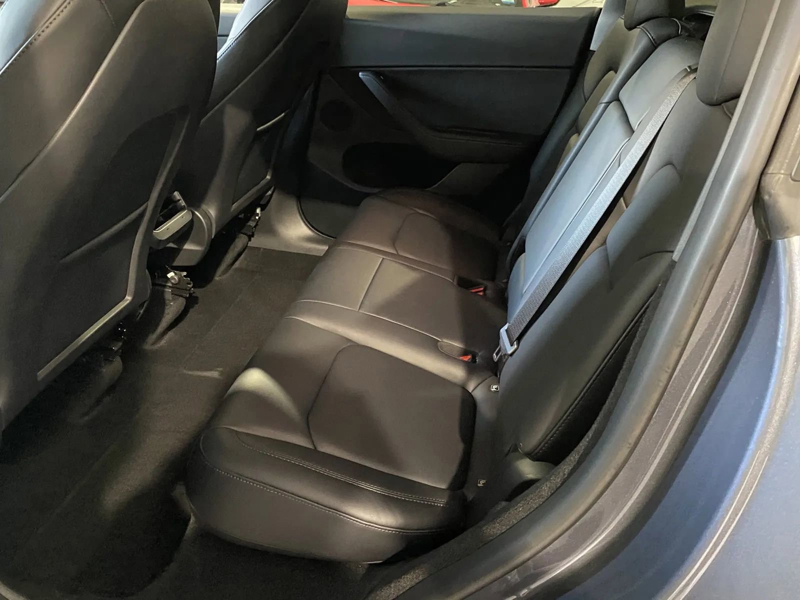 Used 2023 Tesla Model Y Long Range image 9