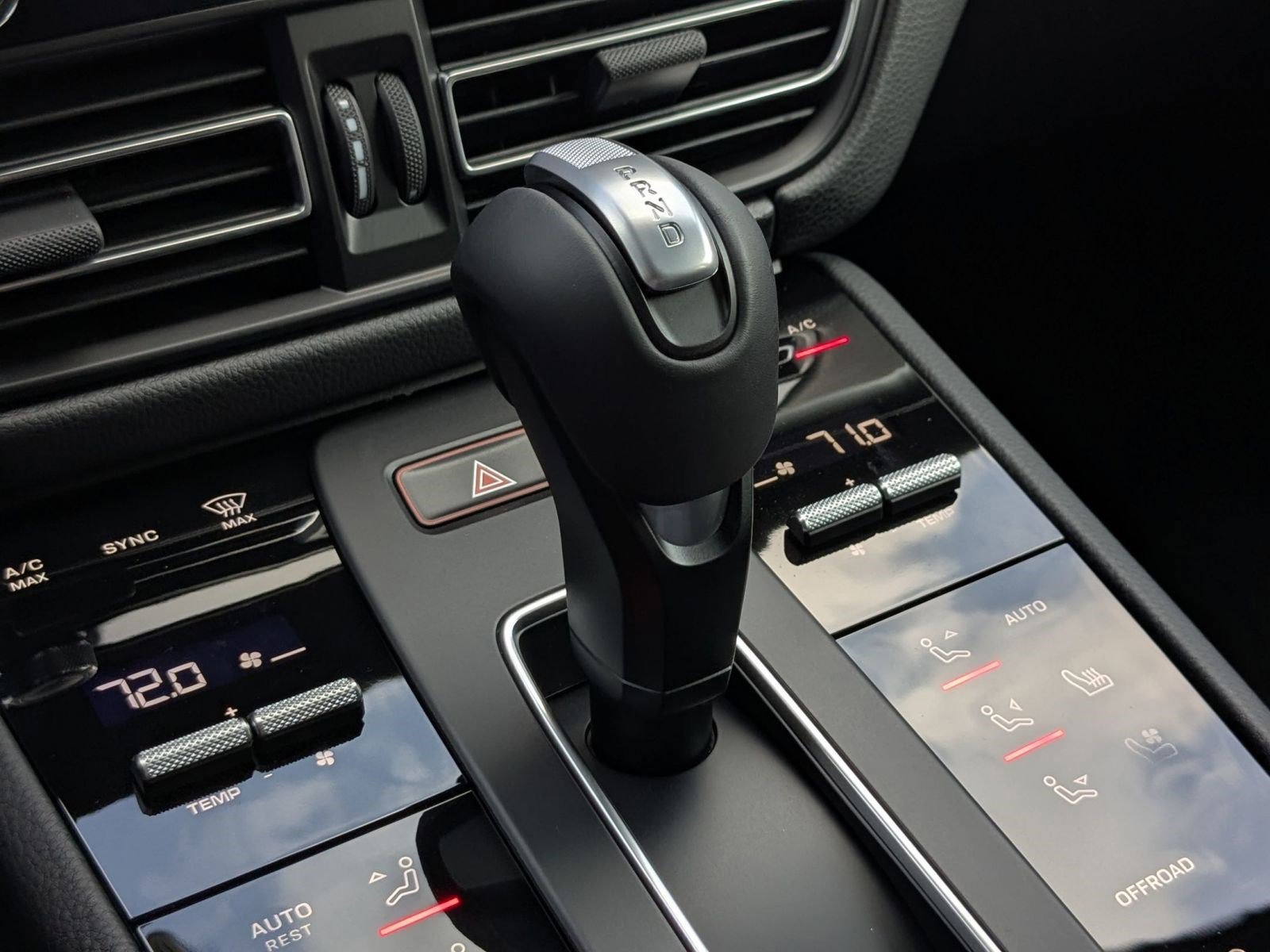 New 2026 Porsche Macan S image 20