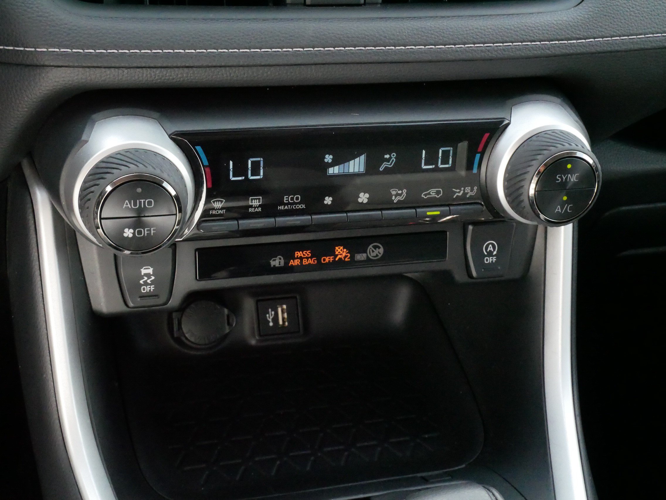 Certified 2025 Toyota RAV4 XLE AWD/4WD image 23