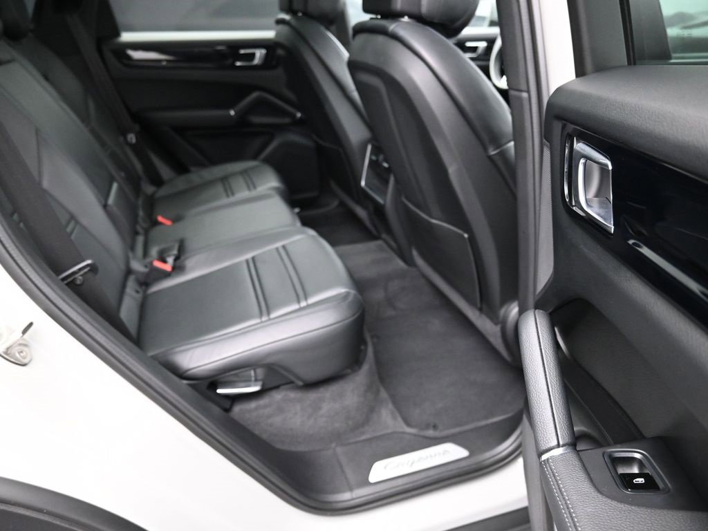 Used 2021 Porsche Cayenne image 21