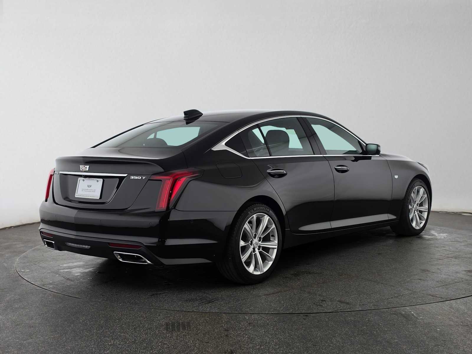 Used 2026 Cadillac CT5 Premium Luxury RWD image 3