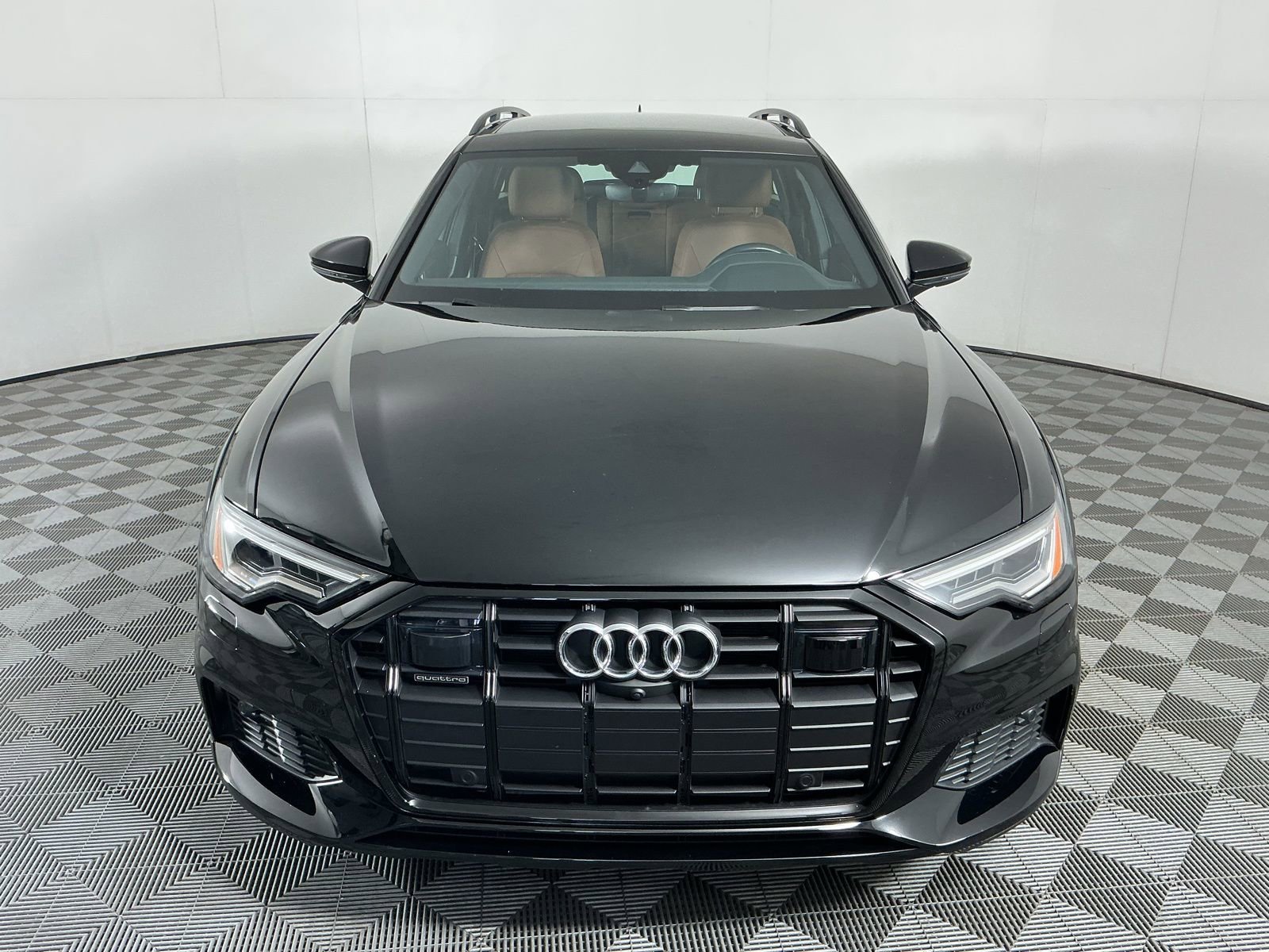 Used 2024 Audi A6 Premium Plus image 2