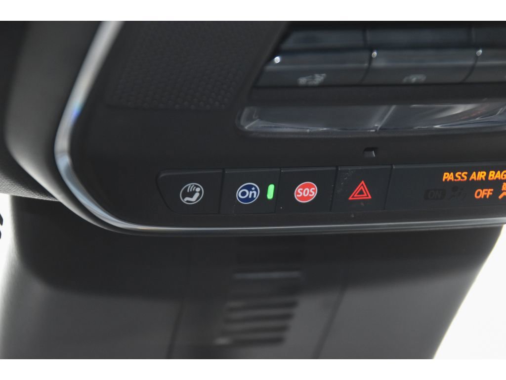 Used 2025 Buick Enclave Avenir w/ Super Cruise Package AWD/4WD image 38