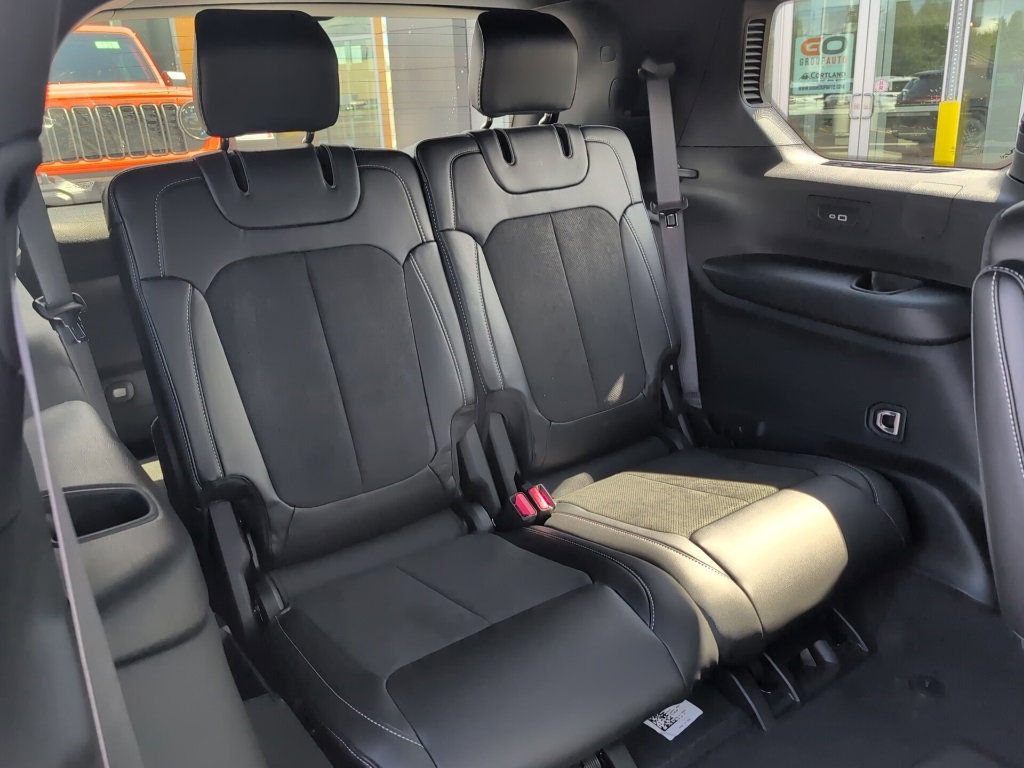 New 2025 Jeep Grand Cherokee L Altitude image 12