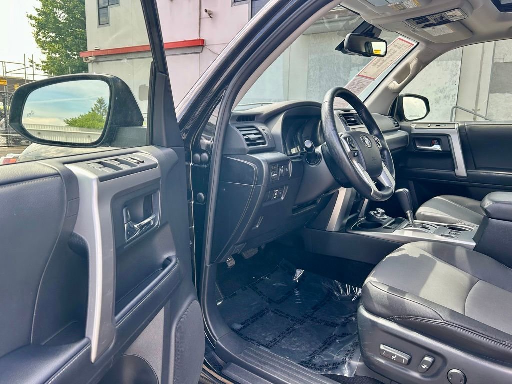 Certified 2024 Toyota 4Runner SR5 Premium w/ Moonroof Package AWD/4WD image 9