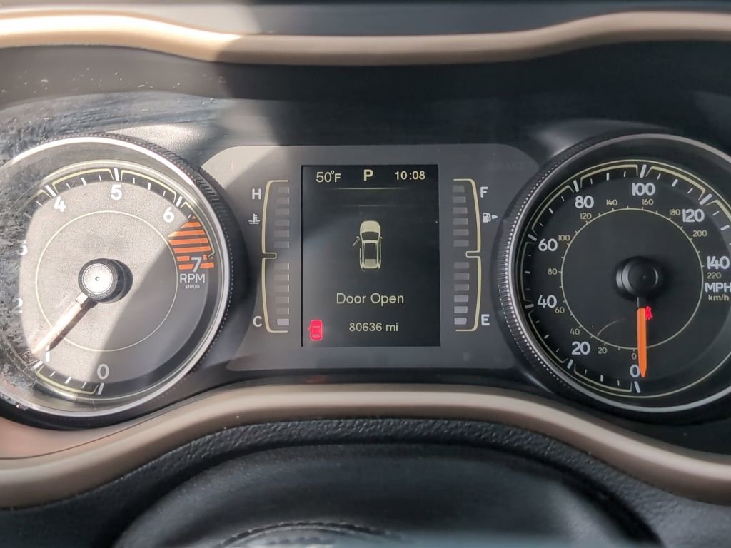 Used 2016 Jeep Cherokee Latitude image 16