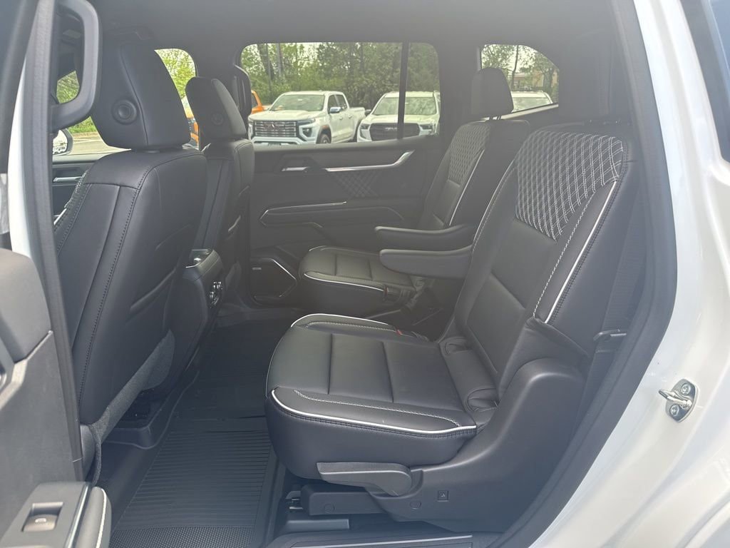 New 2026 GMC Acadia Denali w/ Super Cruise Package AWD/4WD image 11
